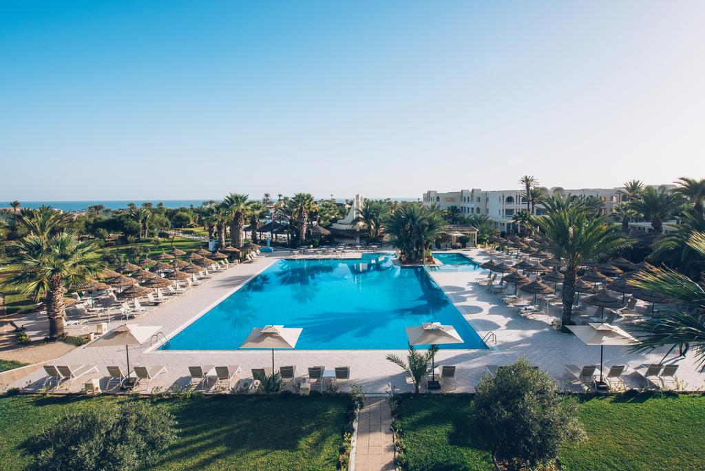 Отель Вид на бассейн в Iberostar Mehari Djerba или окрестностях