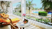 Вид на бассейн в Royal Monte Carlo Sharm Villas & Suites или окрестностях
