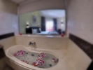 Ванная комната в Royal Tulip Beach Resort