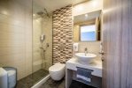 Ванная комната в Pollis Hotel