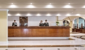 Лобби или стойка регистрации в Mitsis Grand Hotel Beach Hotel