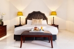 Кровать или кровати в номере Mitsis Grand Hotel Beach Hotel