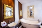 Ванная комната в The Mansion Resort Hotel & Spa