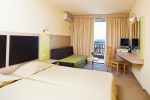 Кровать или кровати в номере Hotel Slavuna - All Inclusive