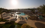Вид на бассейн в Royal Holiday Beach Resort & Casino (Ex Sonesta Beach) или окрестностях