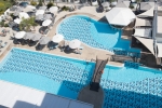 Вид на бассейн в Vassos Nissi Plage Hotel или окрестностях