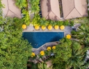 Вид на бассейн в Nai Yang Beach Resort and Spa или окрестностях