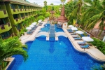 Вид на бассейн в Phuket Island View или окрестностях