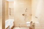 A bathroom at Beijing Hotel Minsk