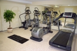 The fitness centre and/or fitness facilities at Europe Hotel