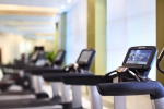 The fitness centre and/or fitness facilities at Renaissance Minsk Hotel