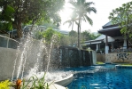 Бассейн в Andaman Cannacia Resort & Spa или поблизости