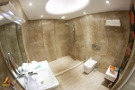 Ванная комната в Fafa Premium Hotel