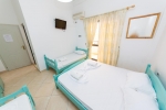 Кровать или кровати в номере ALER Hotel Durres