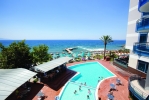 Вид на бассейн в Faustina Hotel & Spa или окрестностях