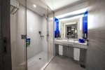 Ванная комната в Park Inn by Radisson Abu Dhabi Yas Island