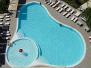 Вид на бассейн в Supreme Hotel & Spa или окрестностях