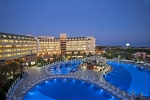 Вид на бассейн в Amelia Beach Resort Hotel - All Inclusive или окрестностях