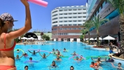 Бассейн в Orange County Resort Hotel Alanya - Kids Concept или поблизости