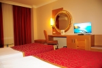 Телевизор и/или развлекательный центр в Alaiye Resort & Spa Hotel - All Inclusive
