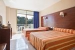 Кровать или кровати в номере Hotel Best Sol D´Or