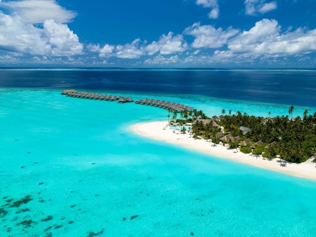 Отель Baglioni Resort Maldives - The Leading Hotels of the World с высоты птичьего полета 