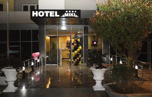 Отель Hotel Miki