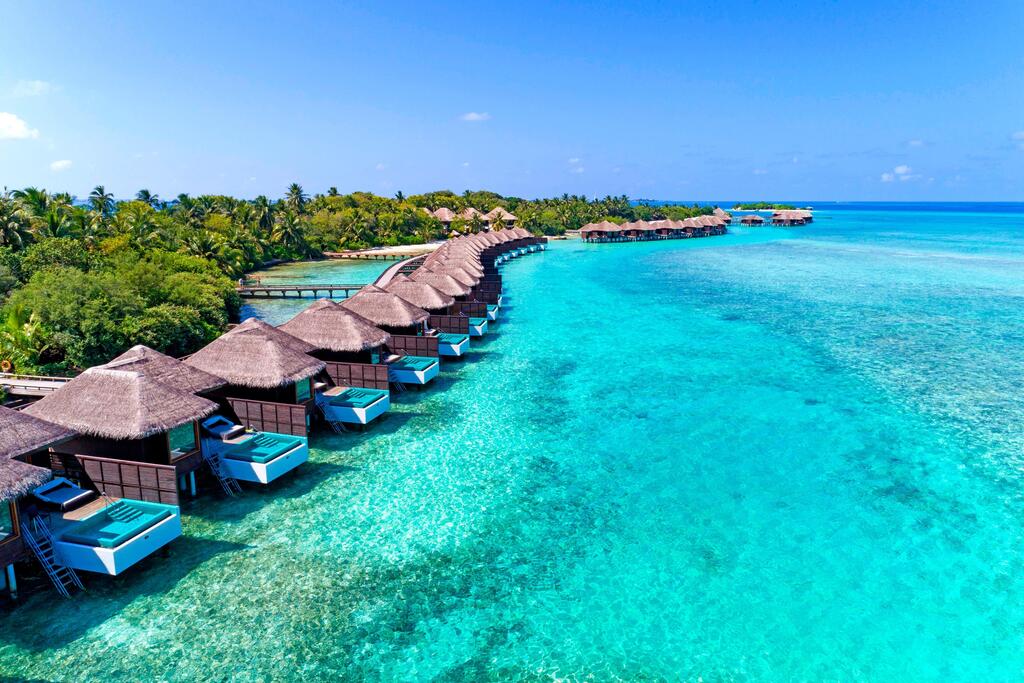 Отель Sheraton Maldives Full Moon Resort &amp; Spa with Free Transfers