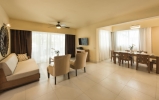 Гостиная зона в Occidental Punta Cana - All Inclusive Resort - Barcelo Hotel Group "Newly Renovated"