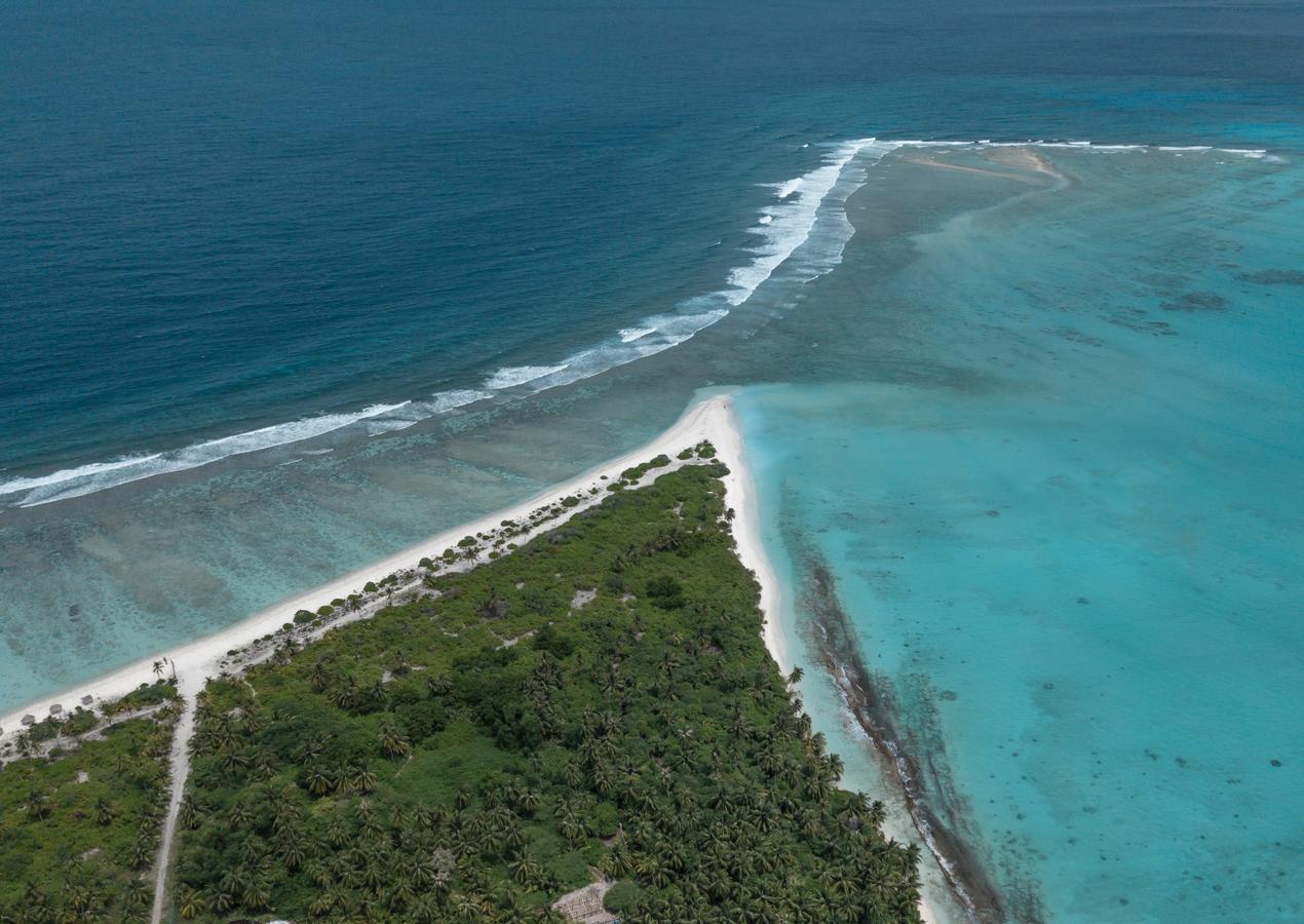 Fiyavalhu maldives. Fiyavalhu Maldives 4 Южный Ари Атолл. Мальдивы fiyavalhu Maldives. Остров манду Мальдивы фотографии. Mandhoo.