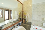 Ванная комната в Sun Island Resort & Spa