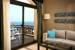 Гостиная зона в The Cove Rotana Resort - Ras Al Khaimah