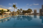 Бассейн в Beach Rotana - Abu Dhabi или поблизости