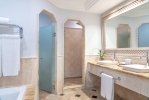 Ванная комната в Sanctuary Cap Cana, All-Inclusive Adult Resort