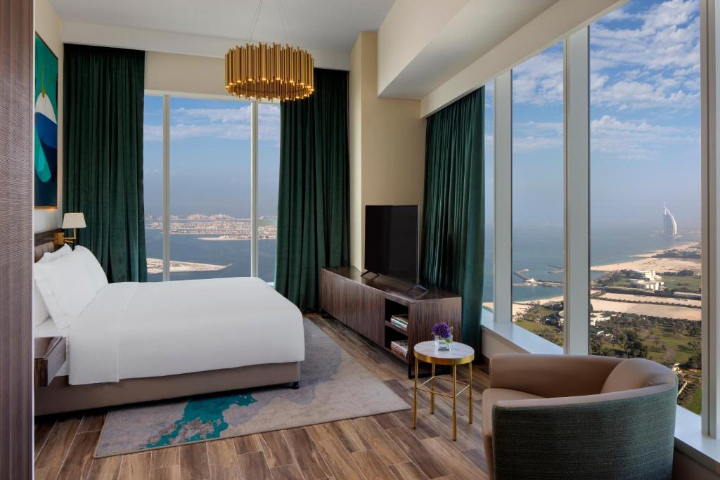Отель Avani Palm View Dubai Hotel & Suites