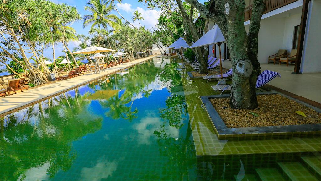 Отель Бассейн в Pandanus Beach Resort & Spa или поблизости