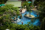 Вид на бассейн в Baan Karonburi Resort или окрестностях