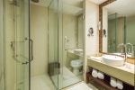 Ванная комната в Huayu Resort & Spa Yalong Bay Sanya