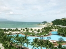 Вид на бассейн в Vinpearl Resort Nha Trang или окрестностях