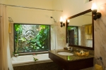 Ванная комната в Cham Villas Resort