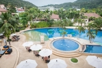 Вид на бассейн в Alpina Phuket Nalina Resort & Spa или окрестностях