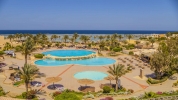 Вид на бассейн в Elphistone Resort Marsa Alam for families and couples only или окрестностях