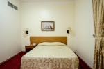 Кровать или кровати в номере Al Seef Hotel