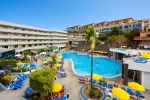 Вид на бассейн в Hotel Turquesa Playa или окрестностях