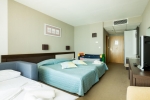 Кровать или кровати в номере Hotel Zornitza Sands - Full Board