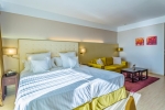 Кровать или кровати в номере Barceló Royal Beach