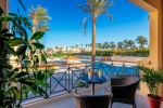 Вид на бассейн в Cleopatra Luxury Resort Sharm El Sheikh или окрестностях