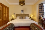Кровать или кровати в номере Royal Savoy Hotel and Villas