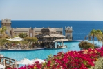Вид на бассейн в Concorde El Salam Sharm El Sheikh Front Hotel или окрестностях