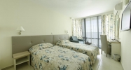 Кровать или кровати в номере Hotel Boryana - All Inclusive
